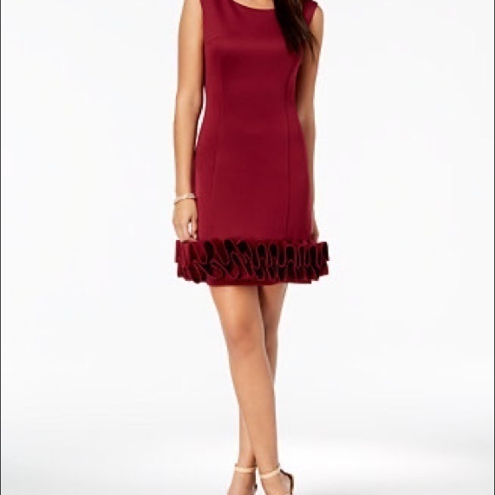 Donna Ricco | Ruffle Hem Sheath Dress